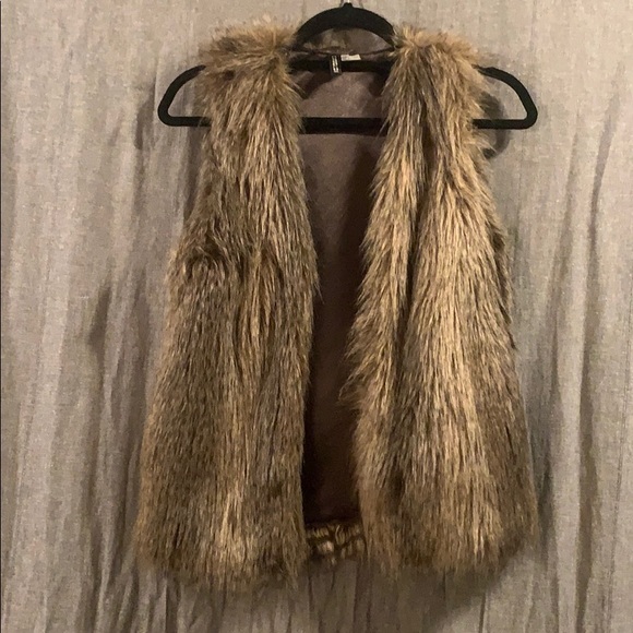 Vest - Picture 1 of 1